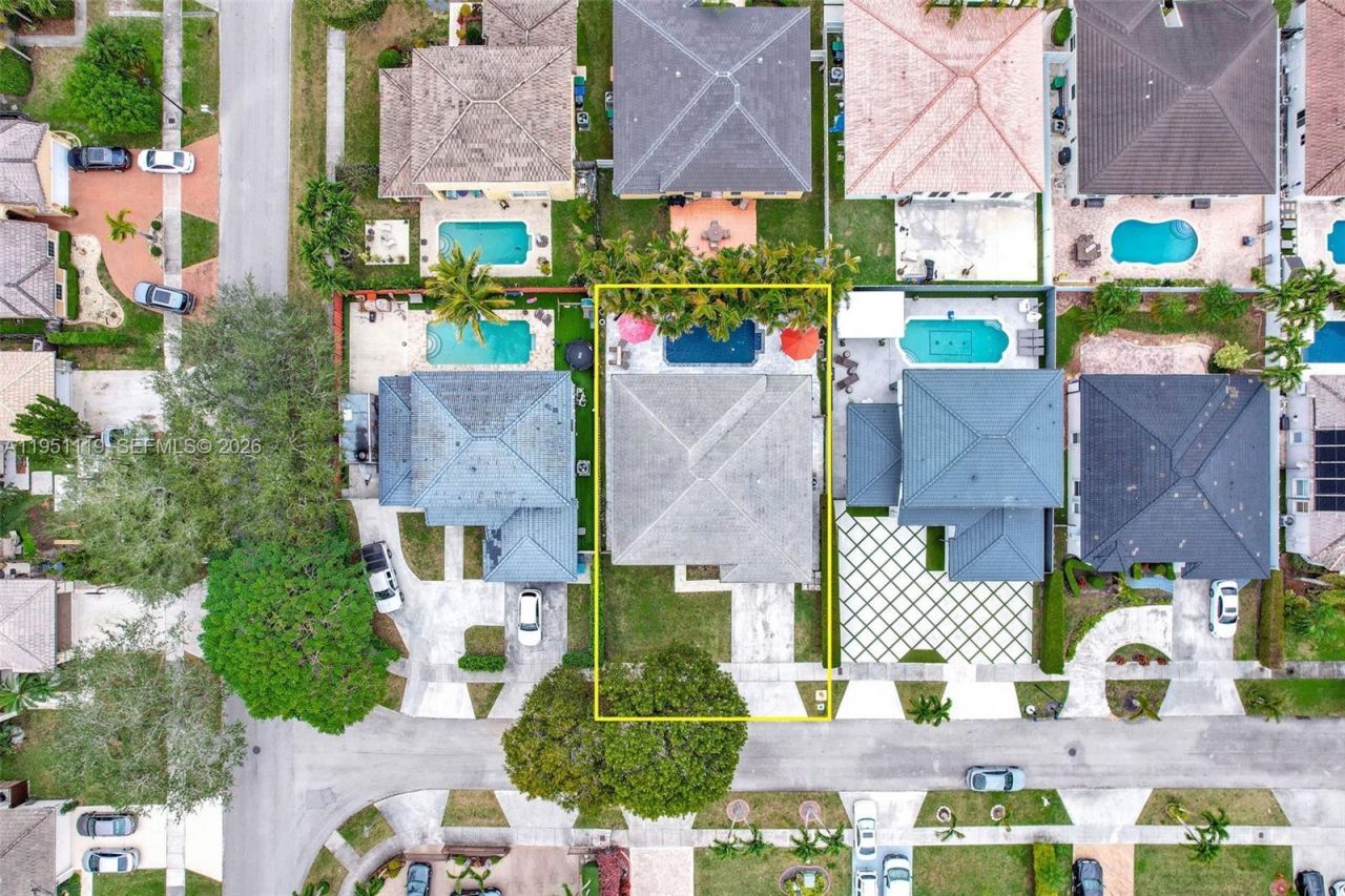 15977 SW 141st St, Miami, FL 33196 Photo