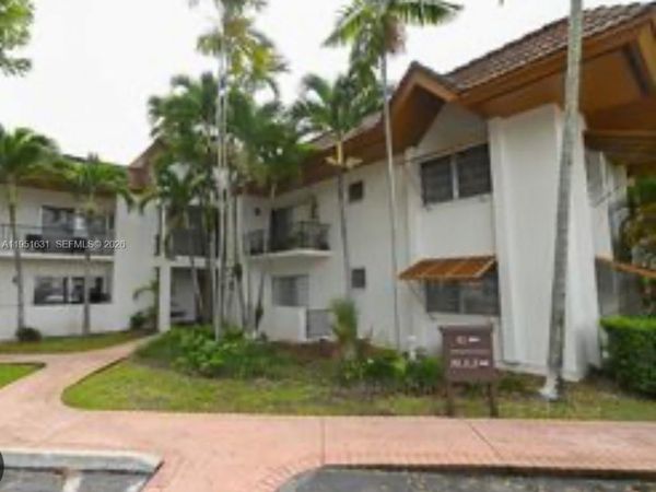 9402 SW 77th Ave , Unit L8, Miami, FL 33156