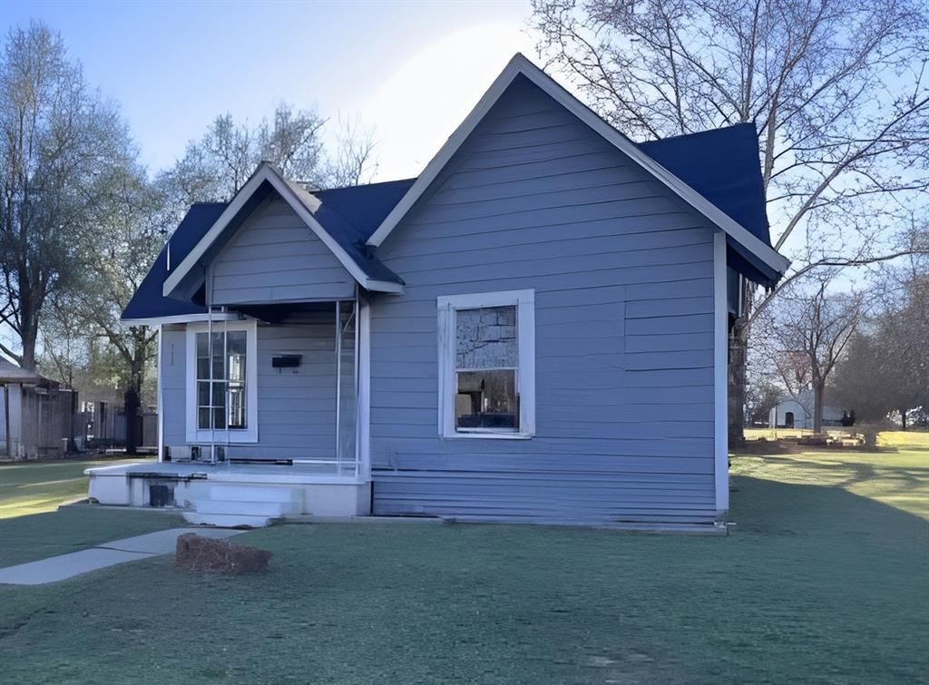 507 Natchez Street, Hearne, TX 77859 Main Photo