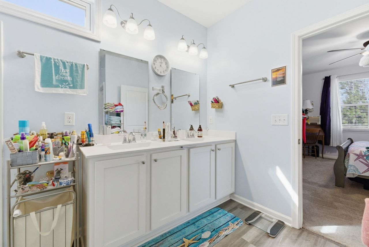 144 Legends Village Loop Photo 17