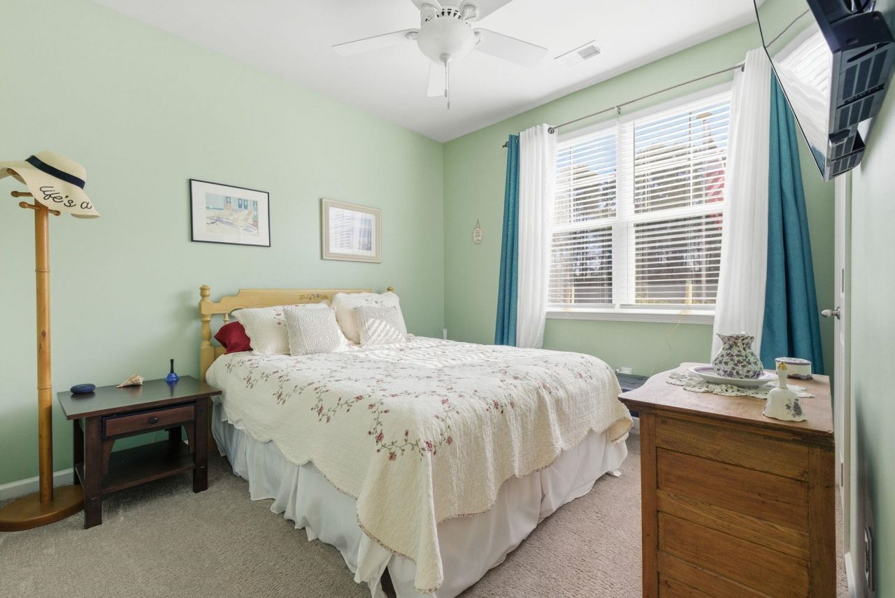 144 Legends Village Loop Photo 9