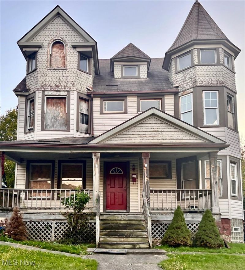 1888 Beersford Road, East Cleveland, OH 44112 Main Photo