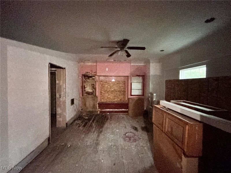 1888 Beersford Road, East Cleveland, OH 44112 Photo 11