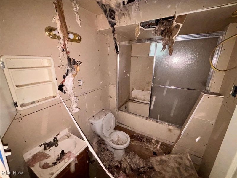 1888 Beersford Road, East Cleveland, OH 44112 Photo 21