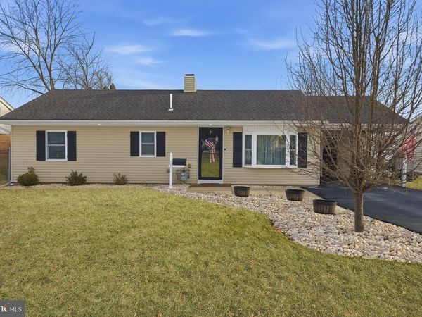 682 TRENTON ROAD, FAIRLESS HILLS, PA 19030