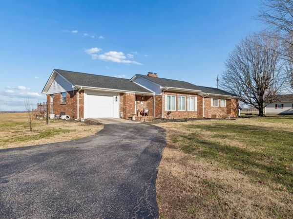 1965 Celina Rd, Red Boiling Springs, TN 37150