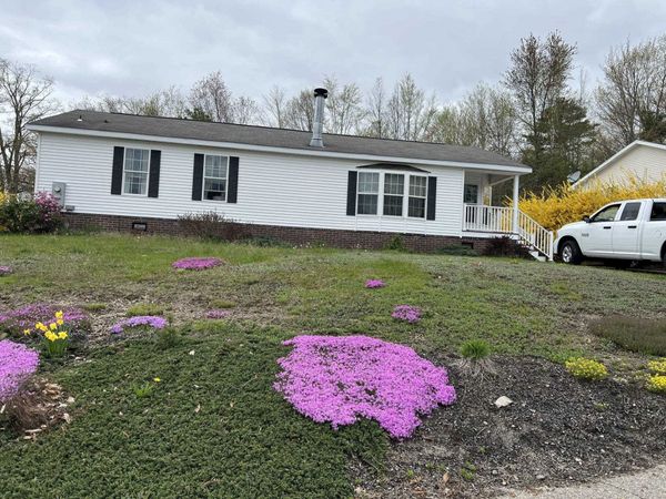 18 Ivy Lane, Farmington, NH 03835