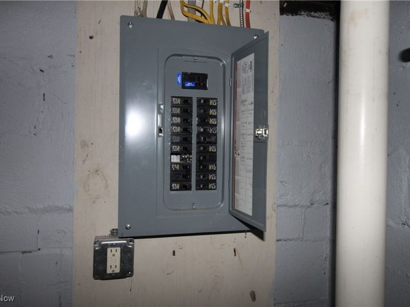 410 W Oak Street, Orrville, OH 44667 Photo 15