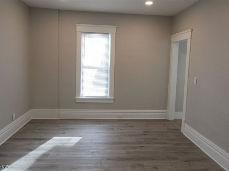 410 W Oak Street, Orrville, OH 44667 Photo 4