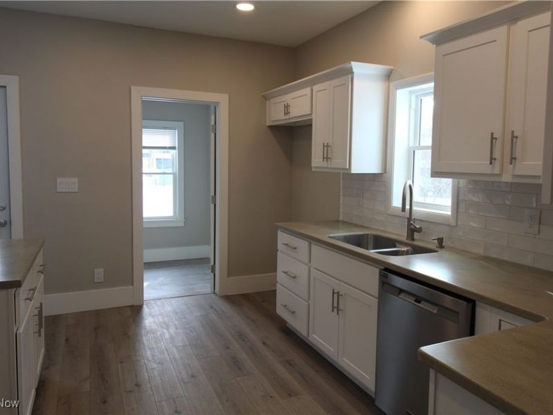 410 W Oak Street, Orrville, OH 44667 Photo 5