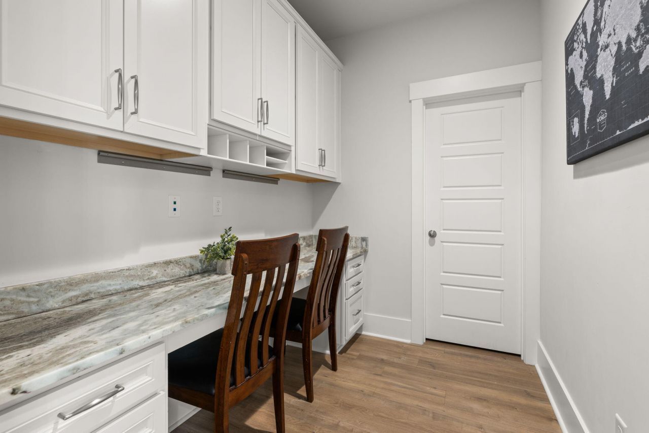 203 Bright Leaf Loop Photo 10