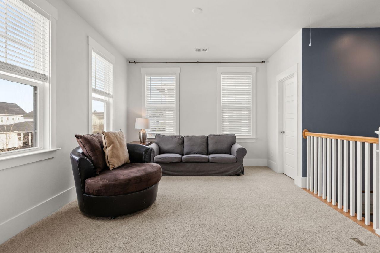 203 Bright Leaf Loop Photo 14