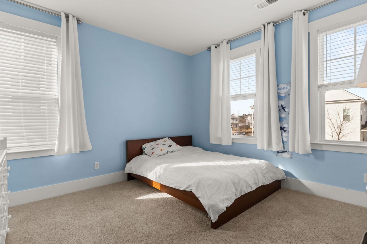 203 Bright Leaf Loop Photo 19