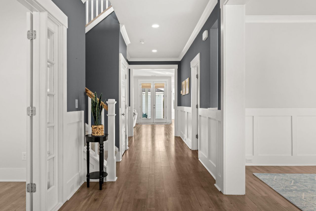 203 Bright Leaf Loop Photo 8