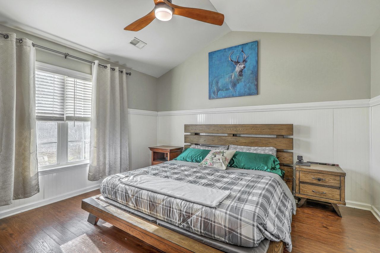 214 Goldfinch Lane Photo 14