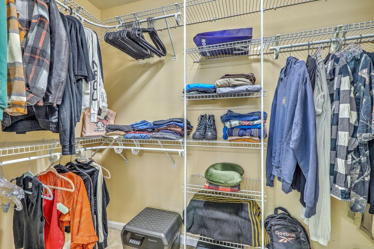 214 Goldfinch Lane Photo 19