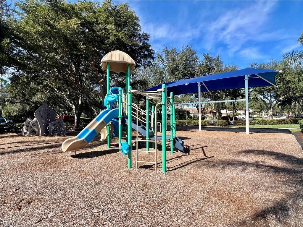 1945 Crestview Way, Unit 165, Naples, FL 34119 Photo