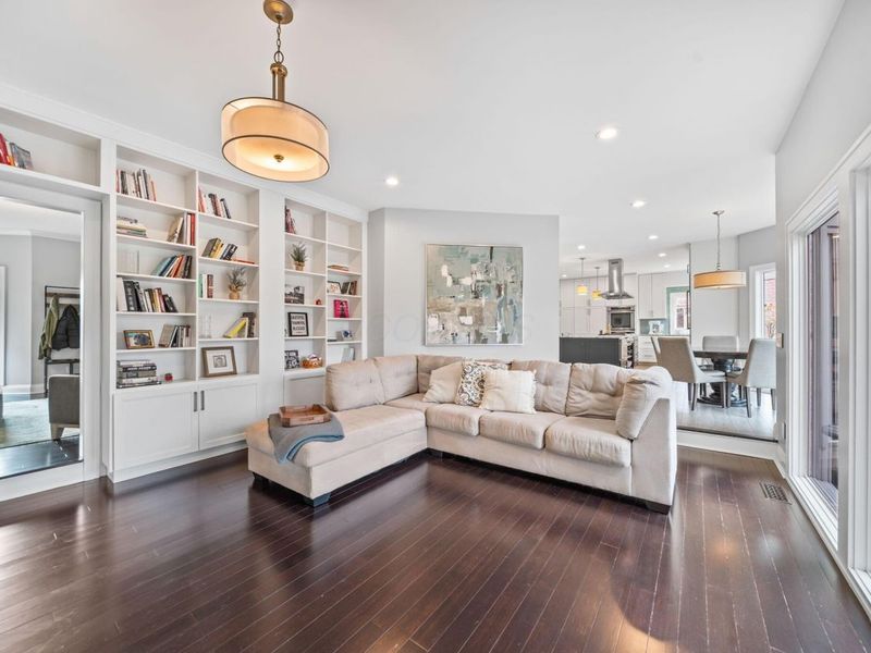 5877 Tarton Circle S, Dublin, OH 43017 Photo 7