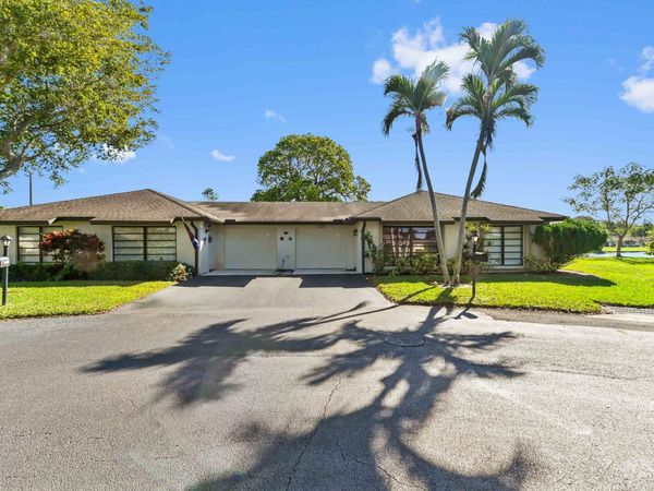 10135 Eaglewood Terrace, Unit B, Boynton Beach, FL 33436
