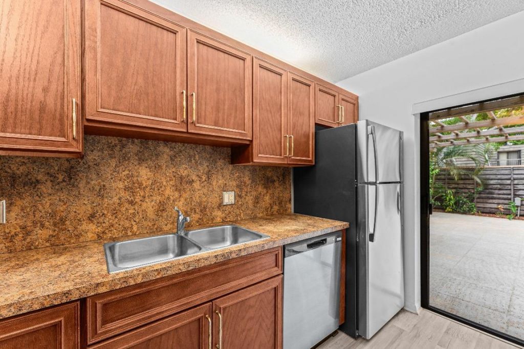 108 1st Terrace, Palm Beach Gardens, FL 33418 Photo