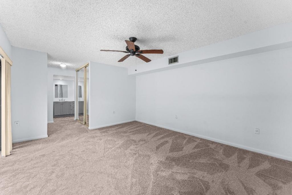 108 1st Terrace, Palm Beach Gardens, FL 33418 Photo