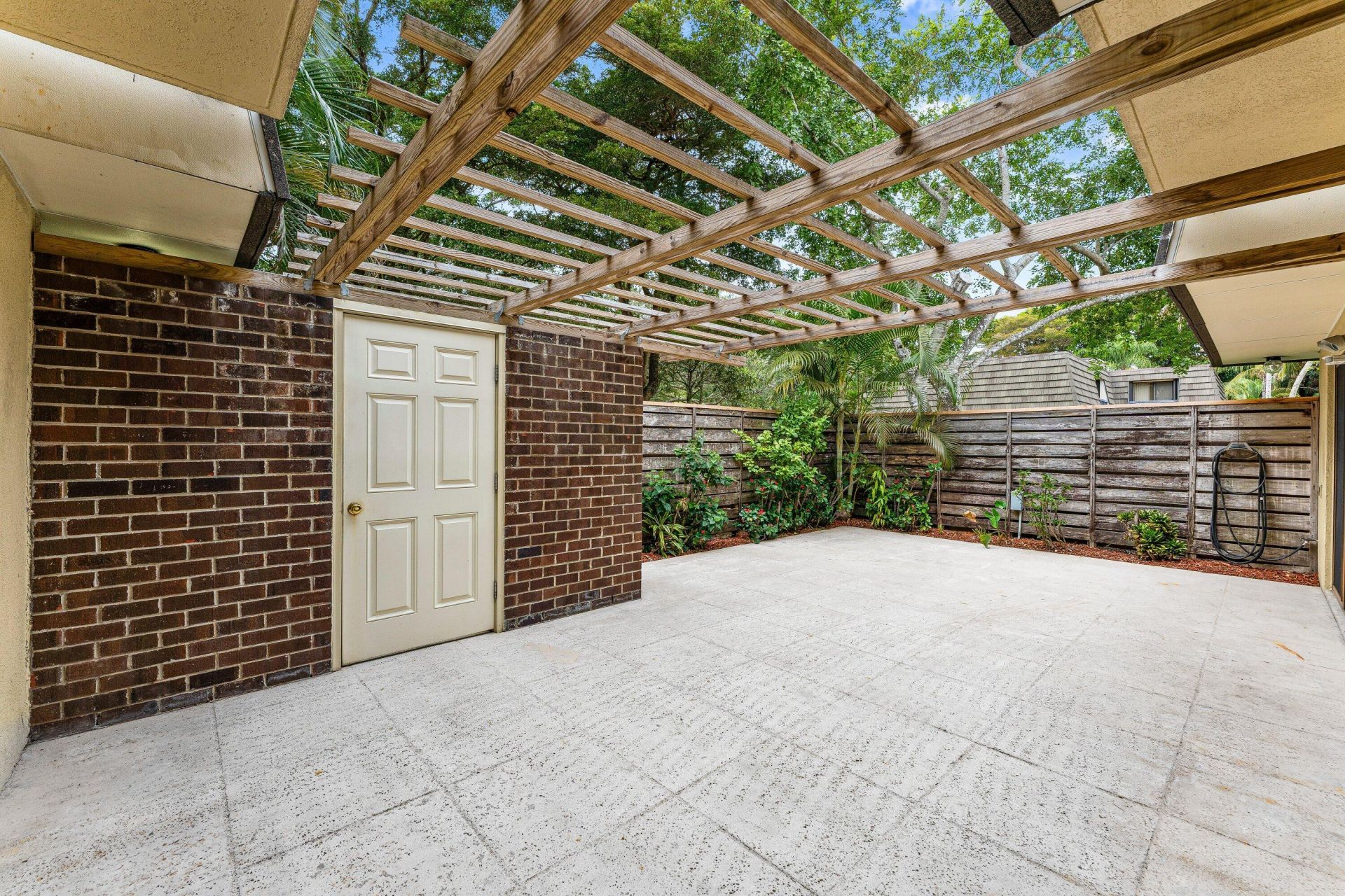108 1st Terrace, Palm Beach Gardens, FL 33418 Photo