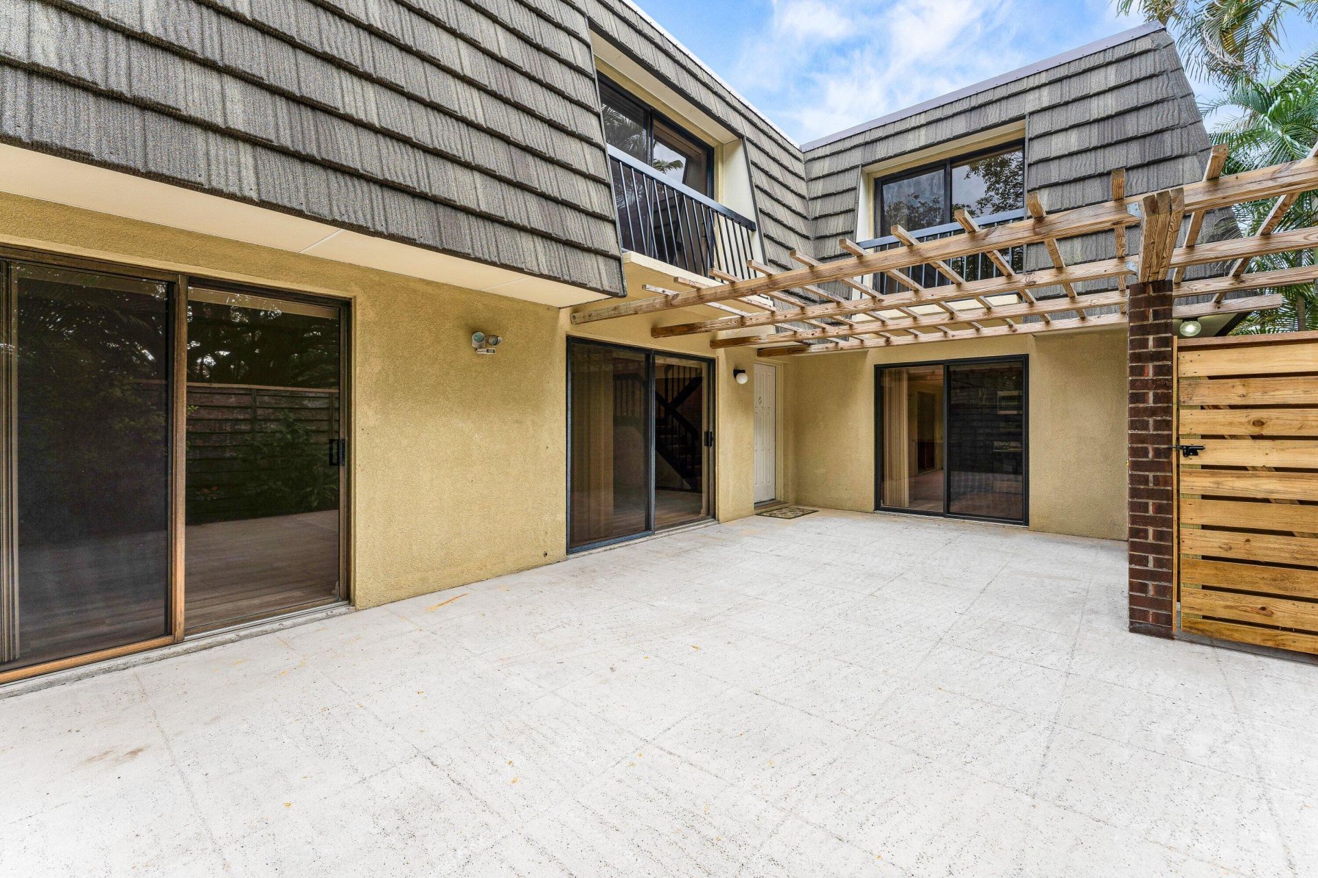 108 1st Terrace, Palm Beach Gardens, FL 33418 Photo