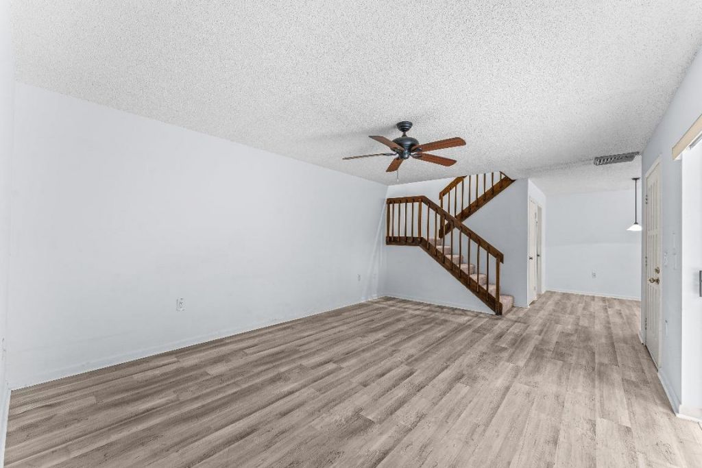 108 1st Terrace, Palm Beach Gardens, FL 33418 Photo