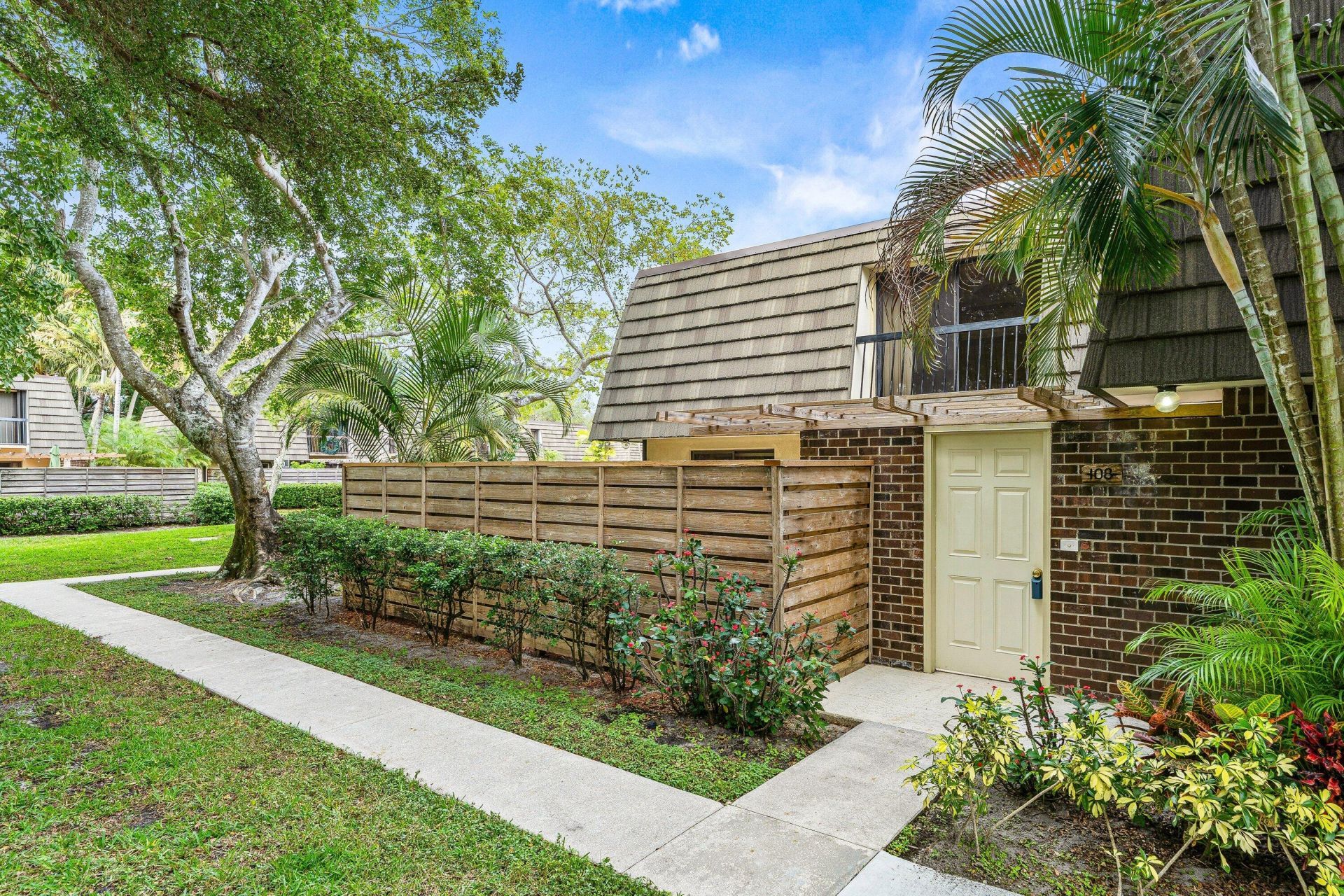 108 1st Terrace, Palm Beach Gardens, FL 33418 Photo