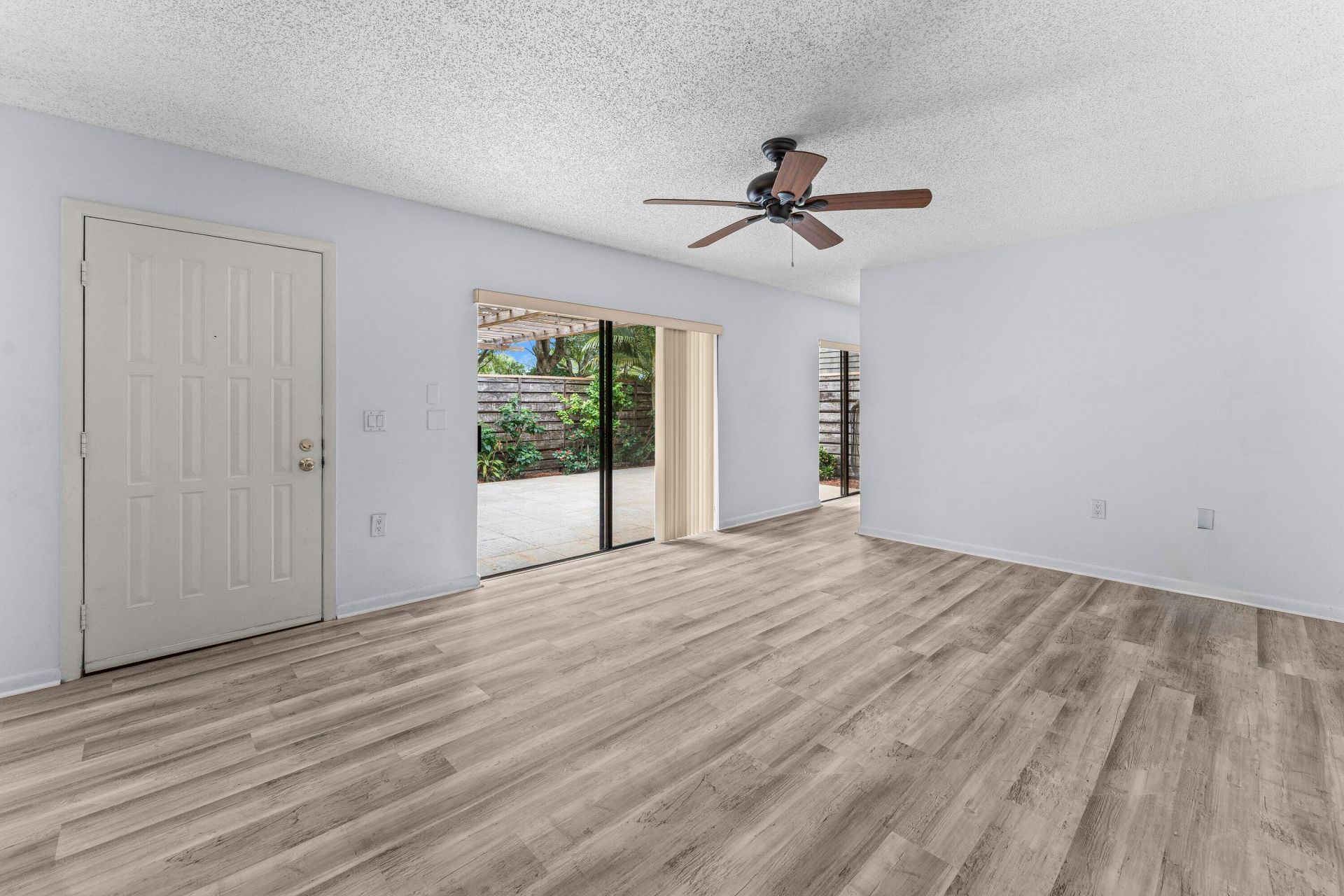 108 1st Terrace, Palm Beach Gardens, FL 33418 Photo