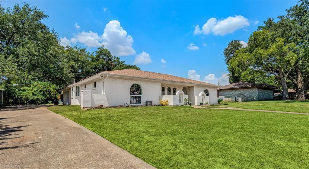 3605 Spring Valley Drive, Bedford, TX 76021 Main Photo