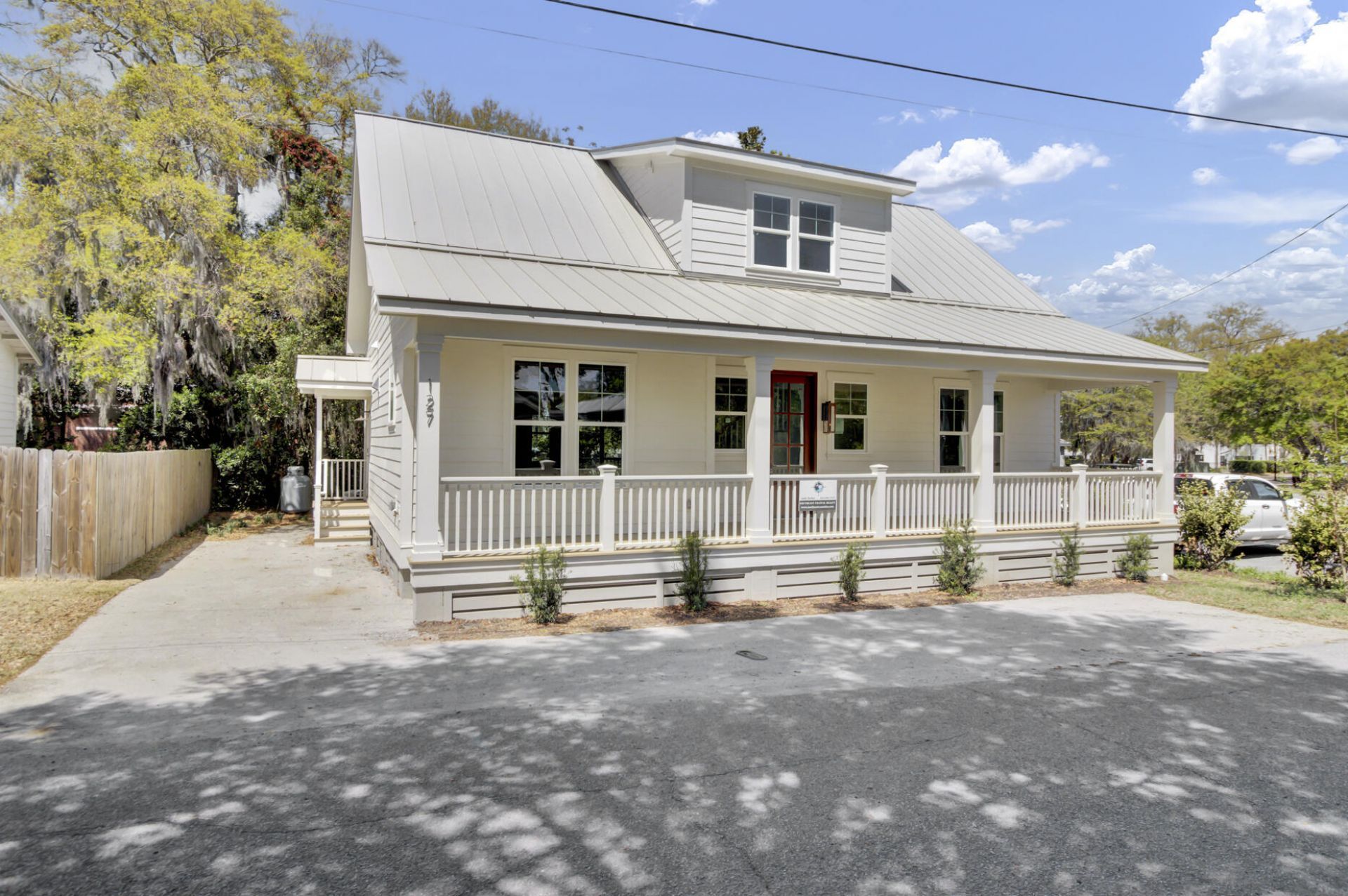 127 Rose Lane Photo 1