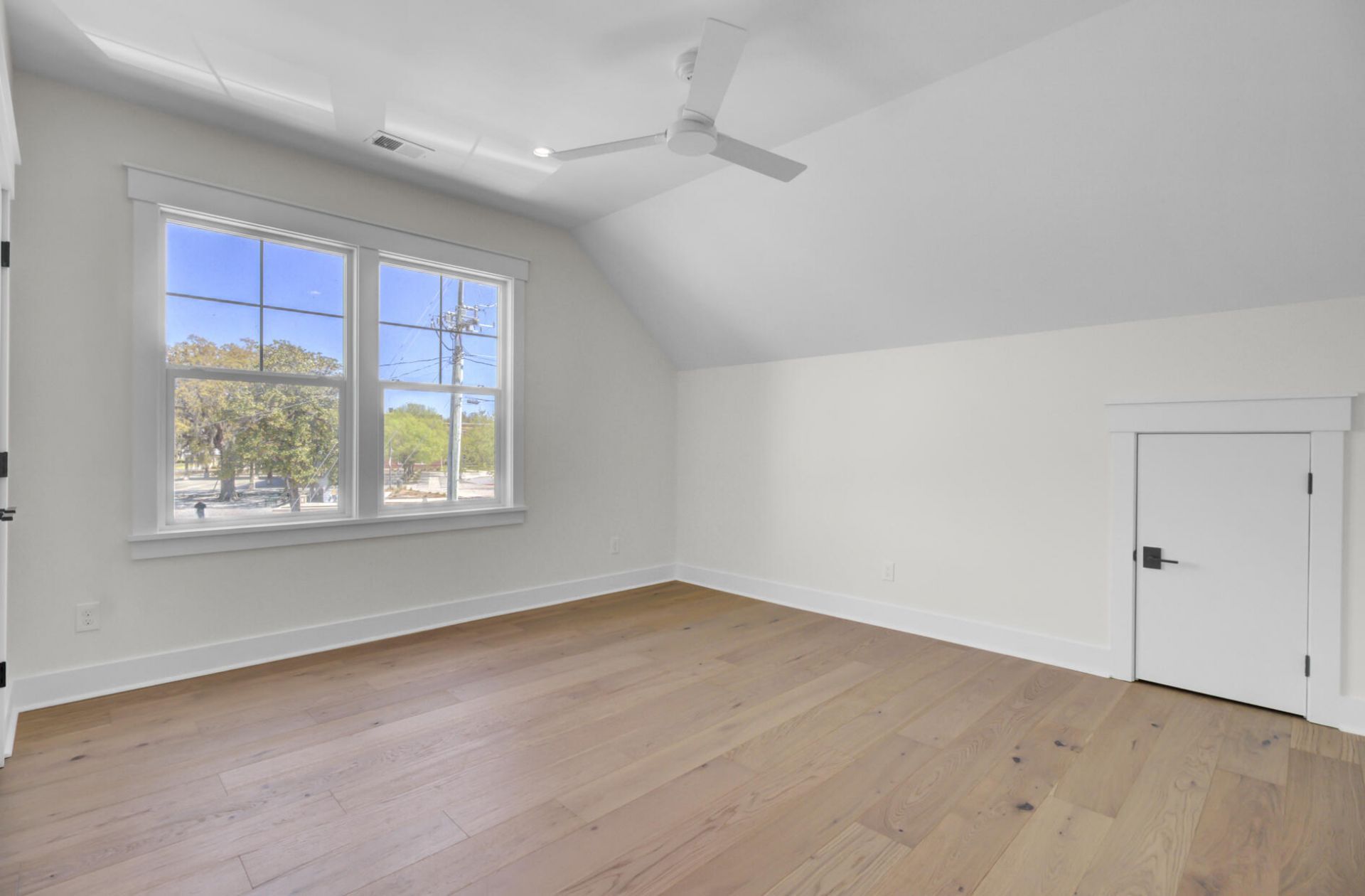 127 Rose Lane Photo 16