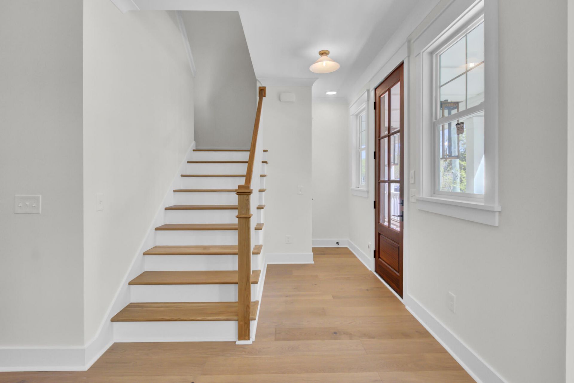 127 Rose Lane Photo 3