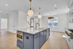 127 Rose Lane photo 4