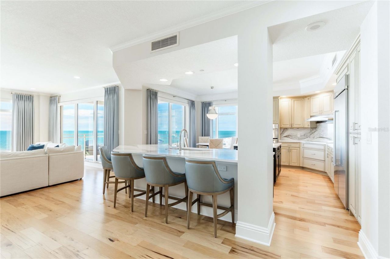 11 Baymont Street, Unit 702, Clearwater Beach, FL 33767 Photo