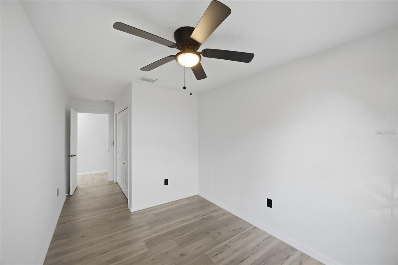 6302 Silver Oaks Drive, Zephyrhills, FL 33542 Photo