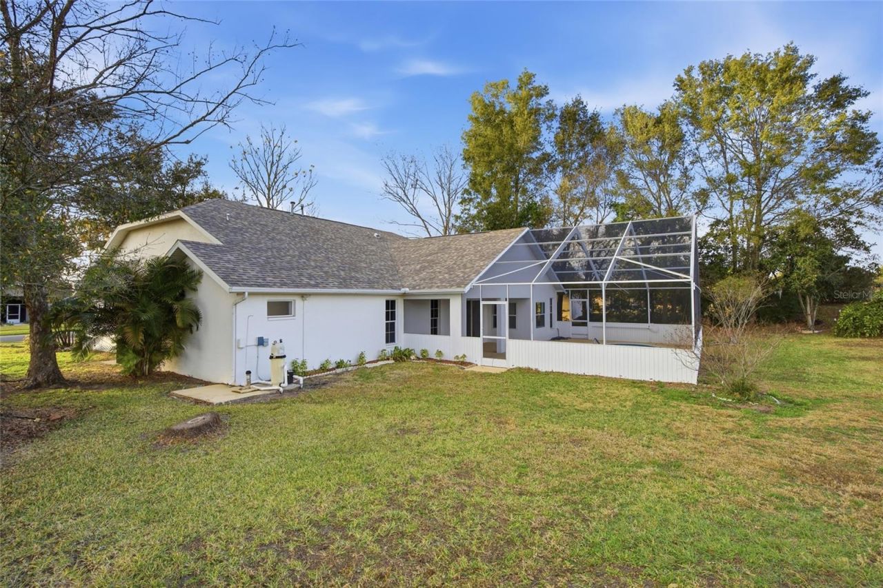 6302 Silver Oaks Drive, Zephyrhills, FL 33542 Photo