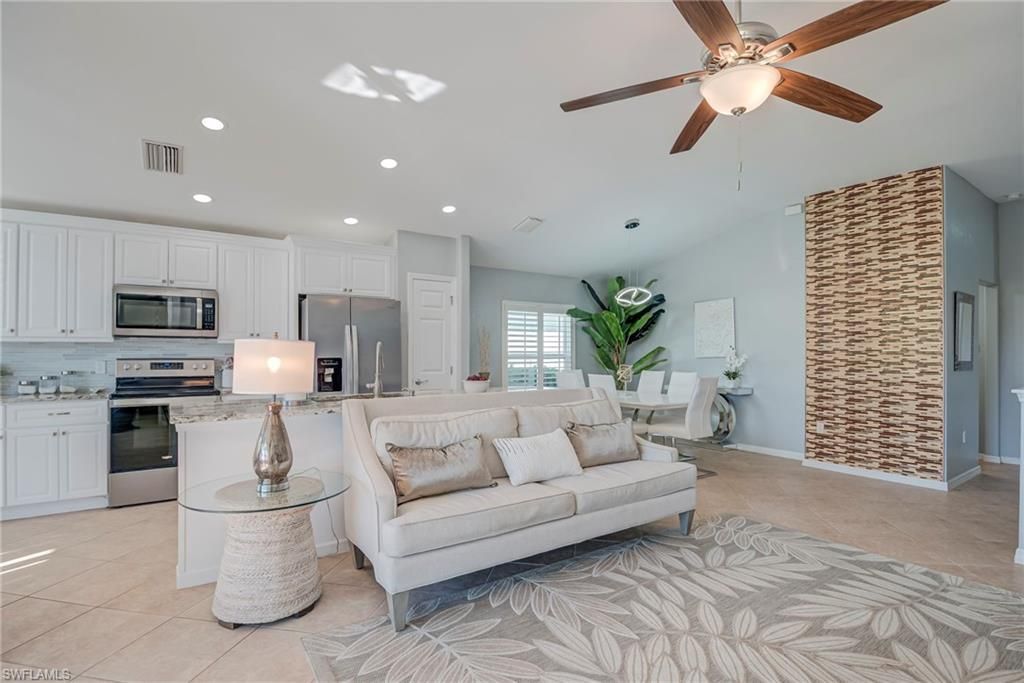 2498 Greendale Pl, Cape Coral, FL 33991 Photo