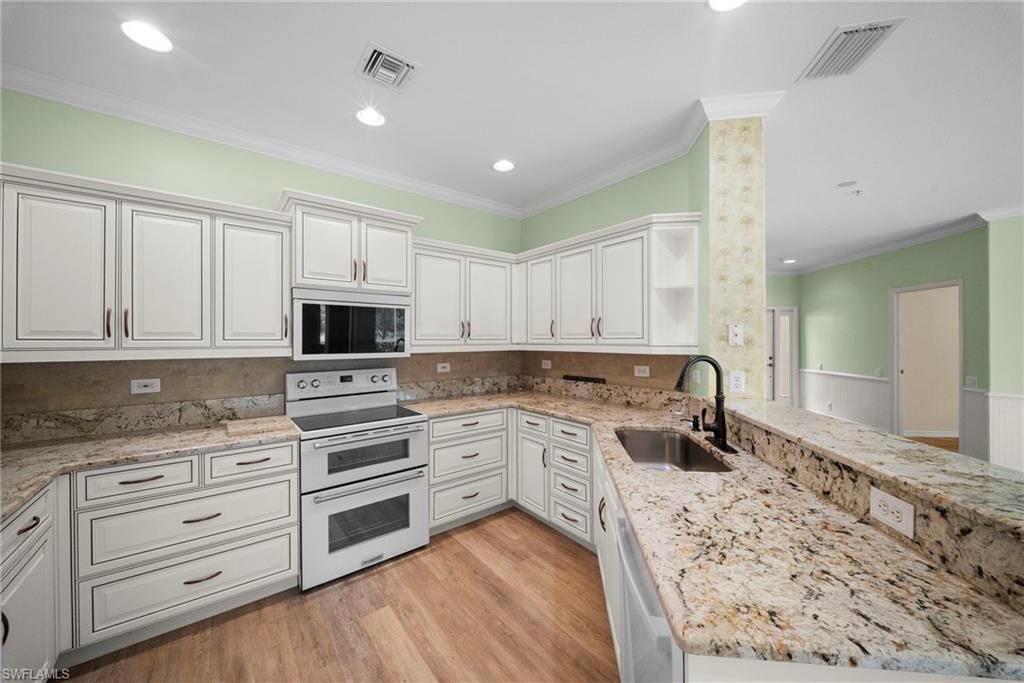 8545 Danbury Blvd, Unit 102, Naples, FL 34120 Photo