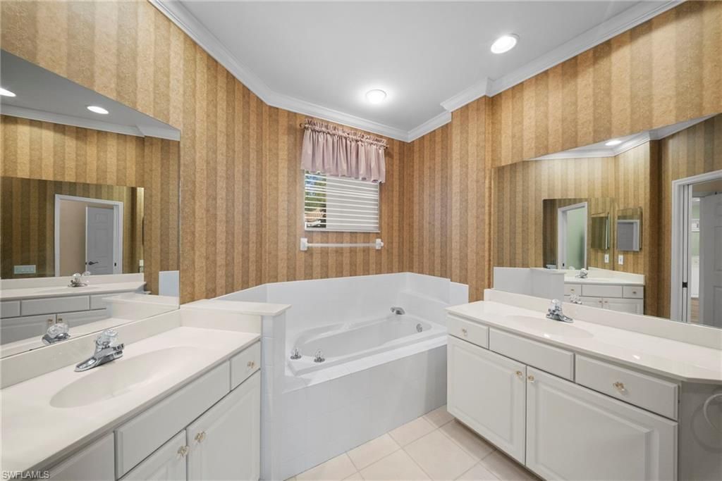 8545 Danbury Blvd, Unit 102, Naples, FL 34120 Photo