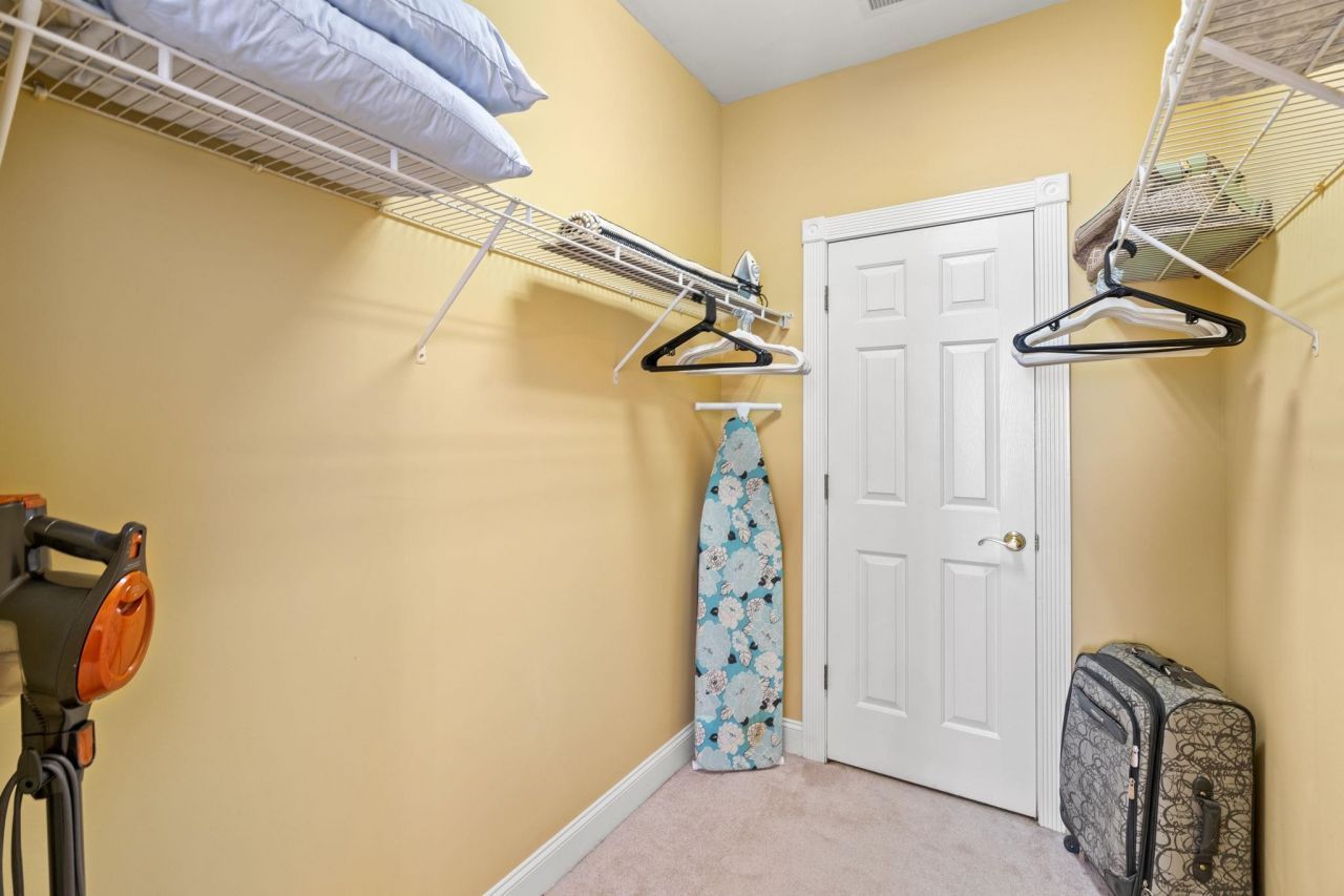 4895 Luster Leaf Circle Photo 15