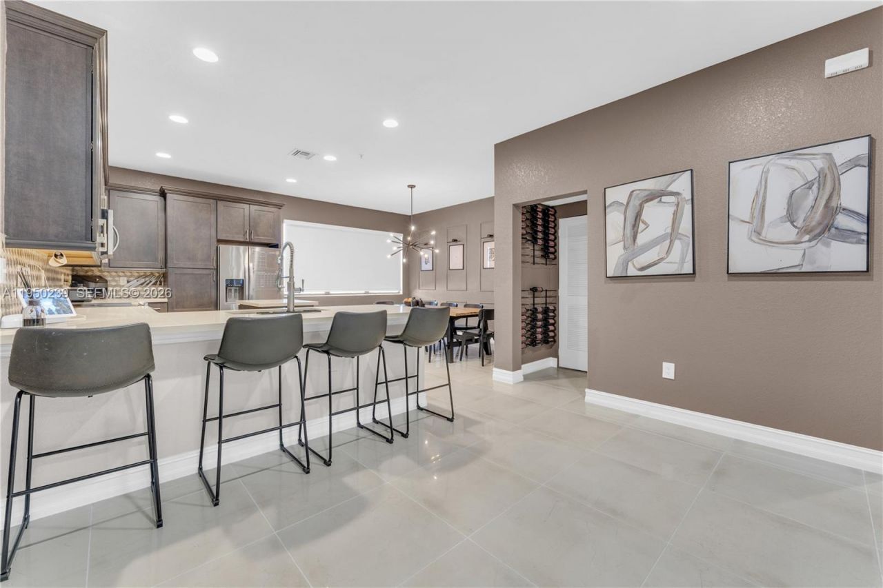 11537 SW 13th Ct, Pembroke Pines, FL 33025 Photo