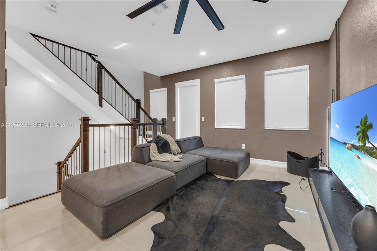 11537 SW 13th Ct, Pembroke Pines, FL 33025 Photo