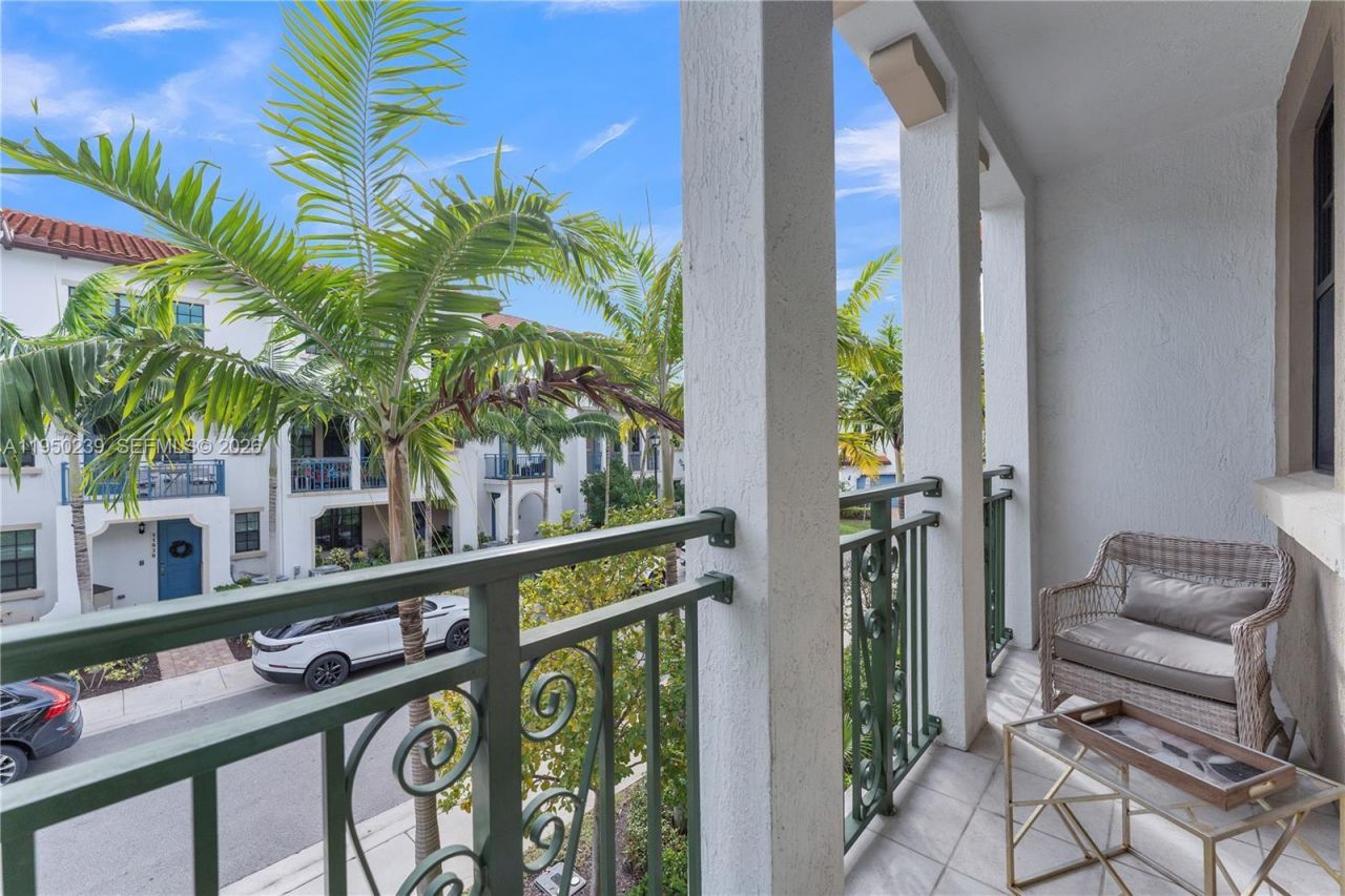 11537 SW 13th Ct, Pembroke Pines, FL 33025 Photo