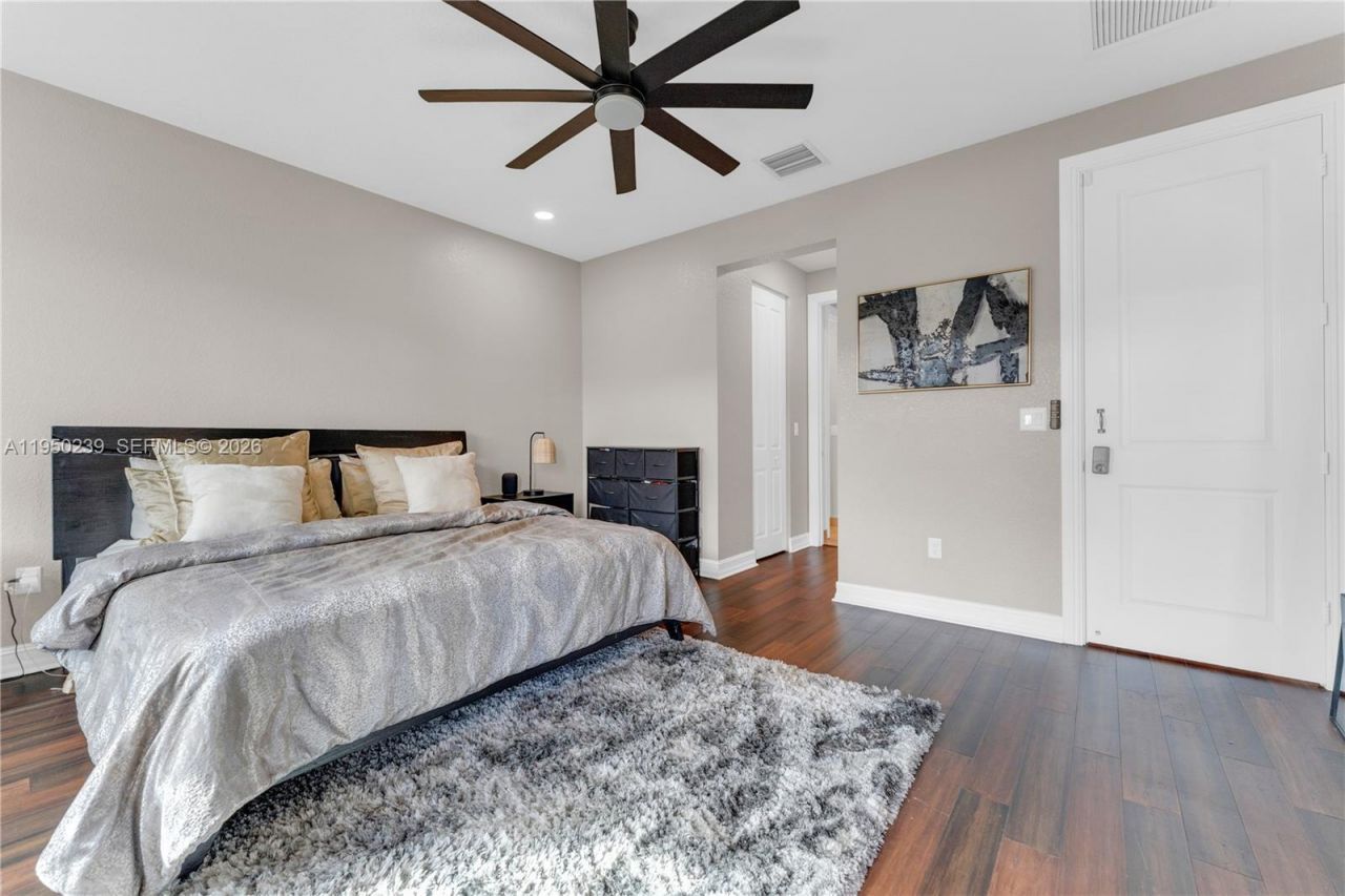 11537 SW 13th Ct, Pembroke Pines, FL 33025 Photo