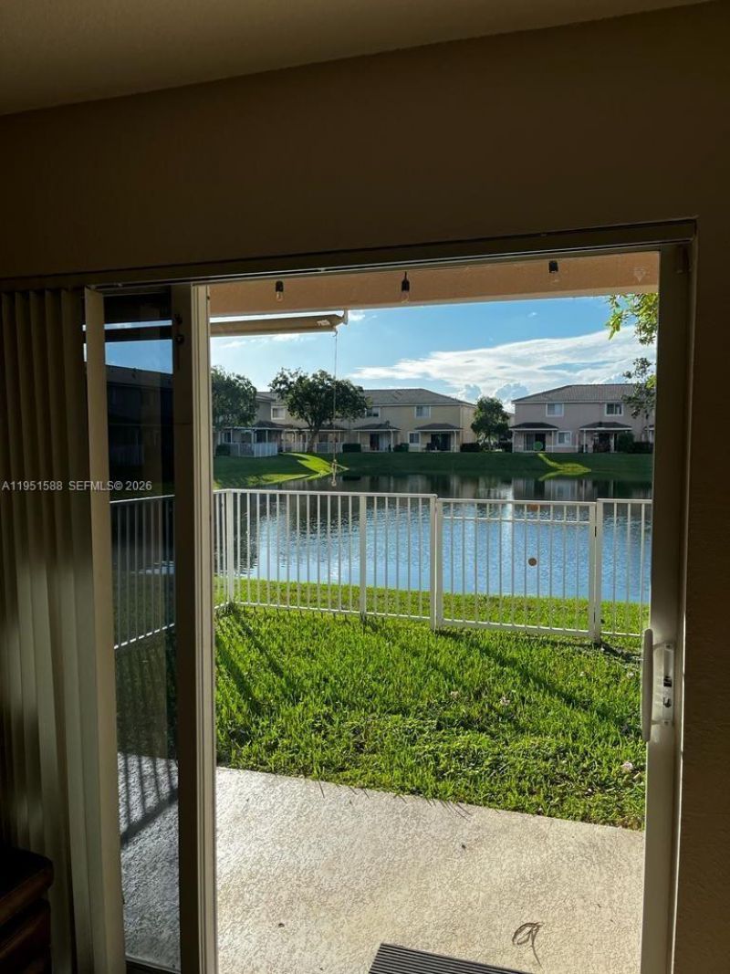 5923 E Abbey Rd, Unit 5923, Tamarac, FL 33321 Photo