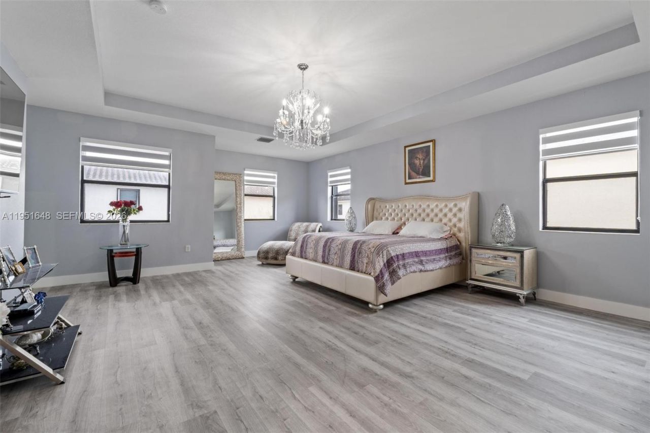 3521 W 92nd Pl, Hialeah, FL 33018 Photo