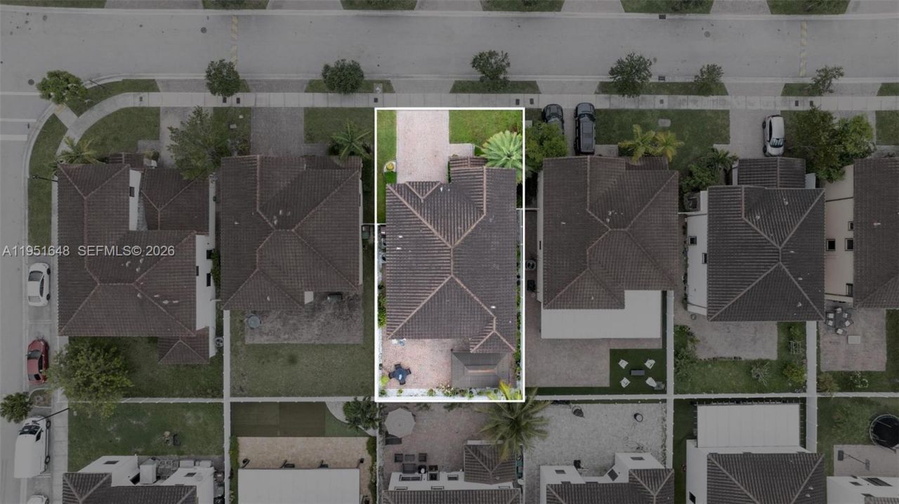 3521 W 92nd Pl, Hialeah, FL 33018 Photo