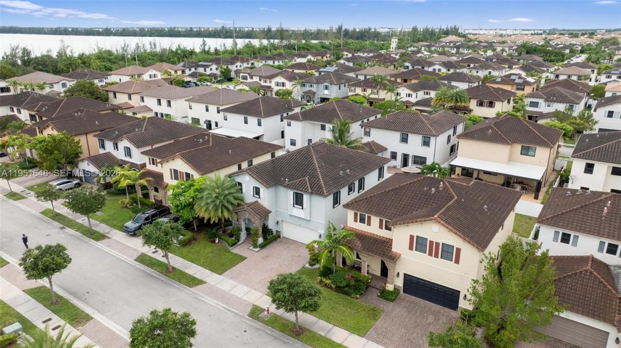 3521 W 92nd Pl, Hialeah, FL 33018 Photo